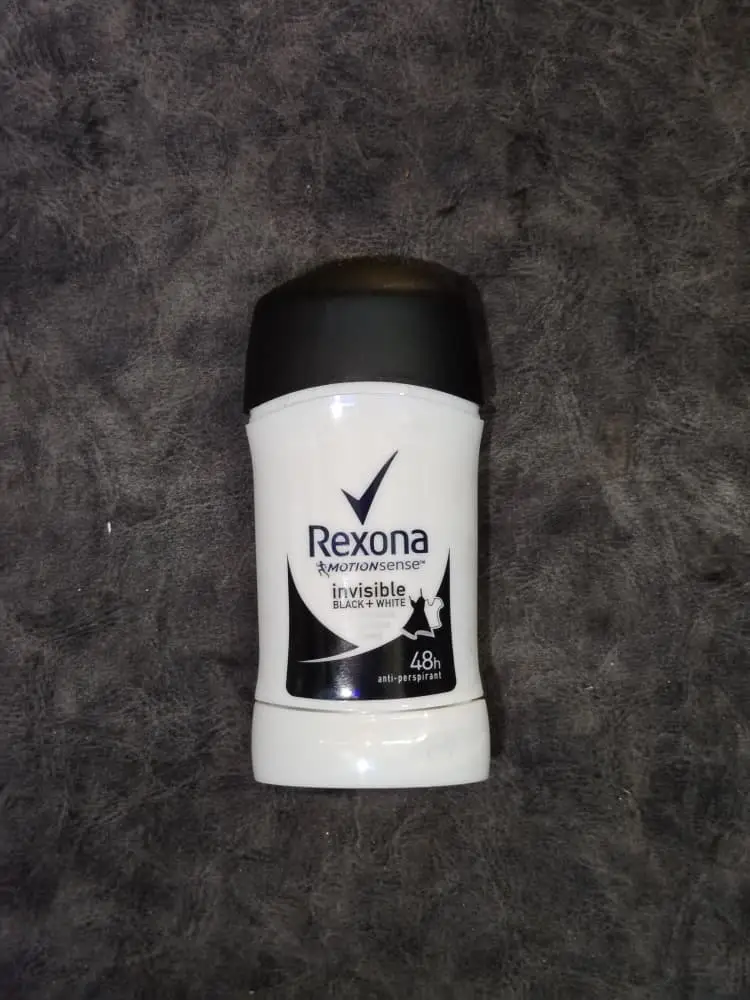 مزيل ريكسونا شمع